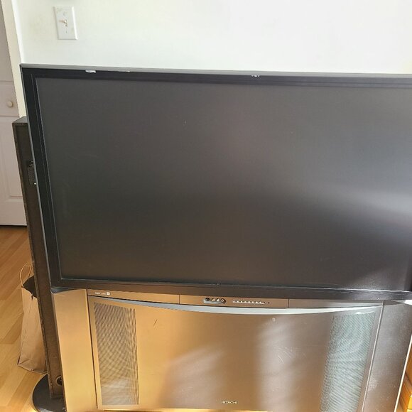 Hitachi TV - Picture 1 of 1